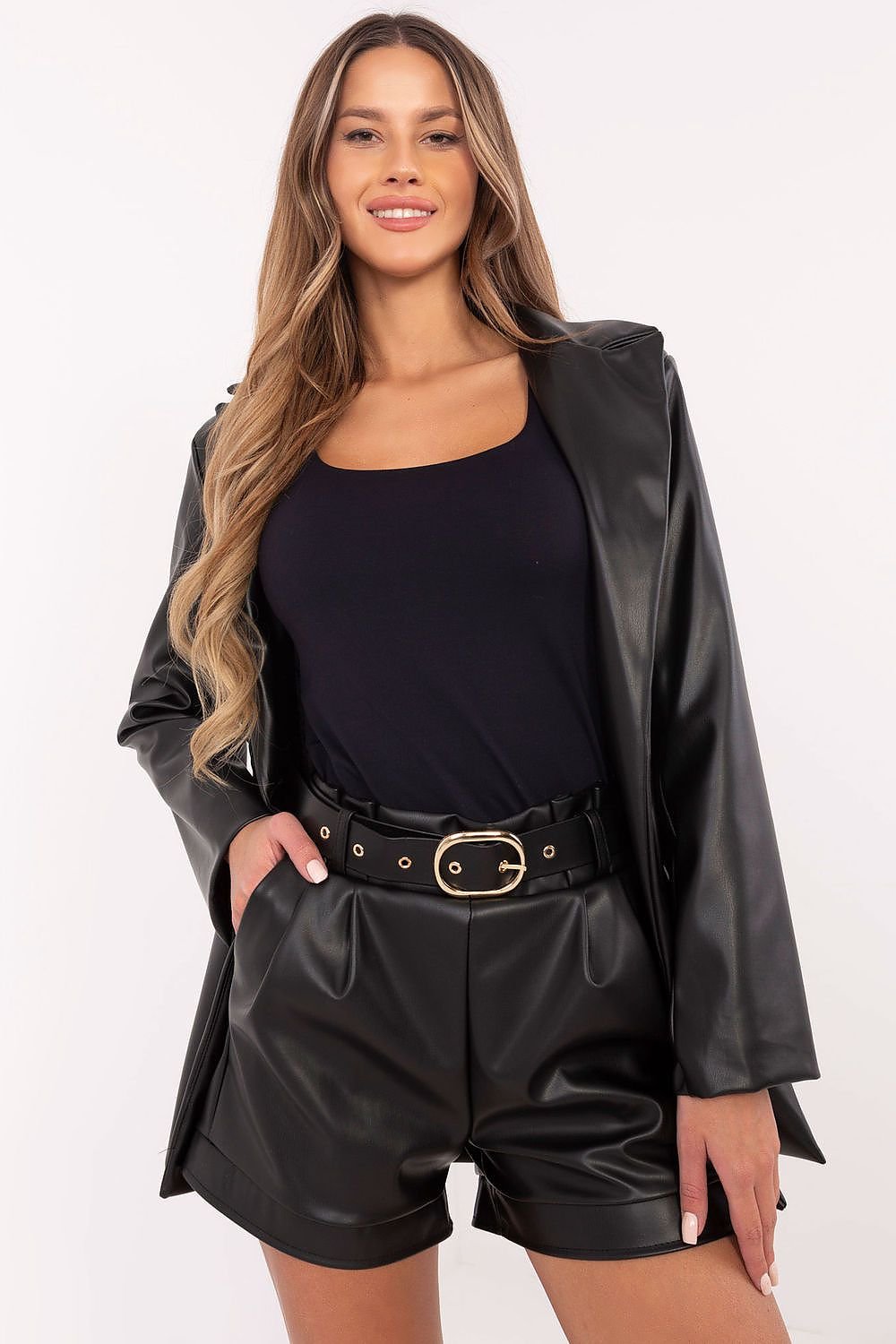 Shorts model 203943