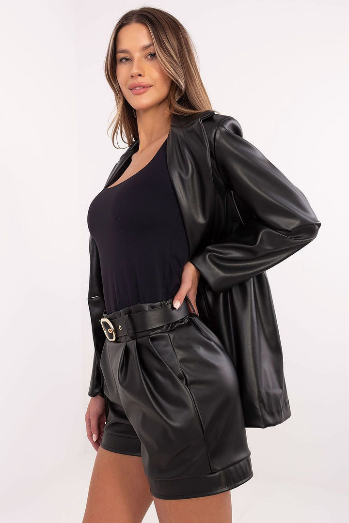 Shorts model 203943