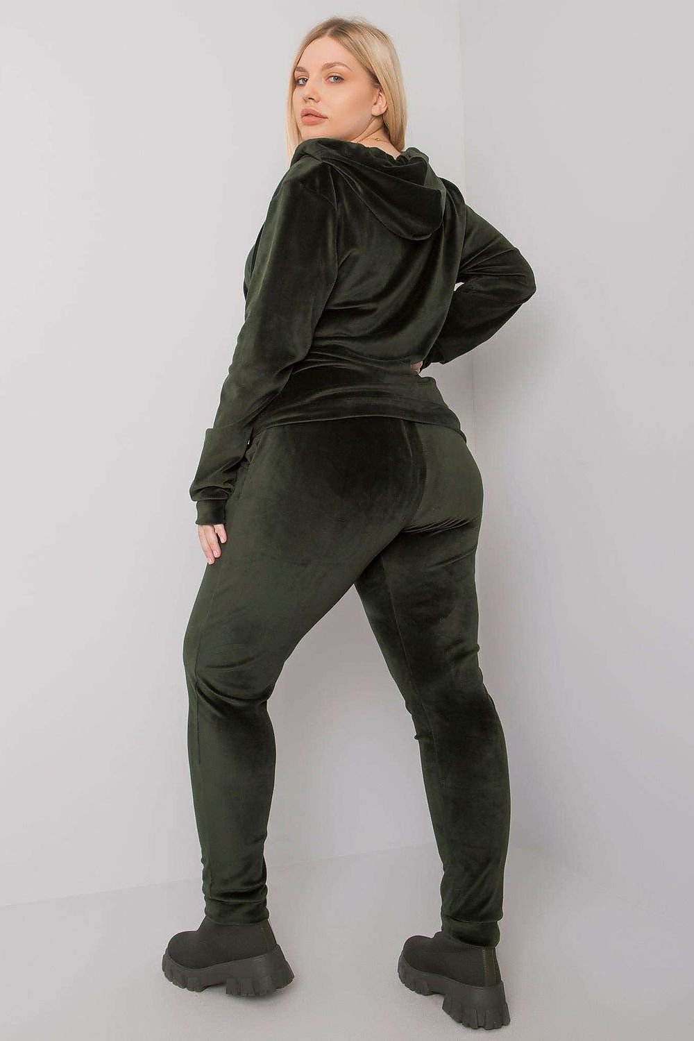 Plus size set model 171048
