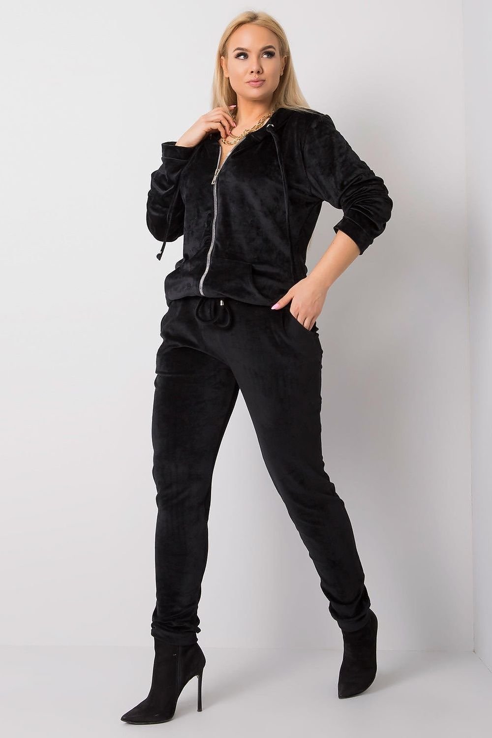 Plus size set model 171048