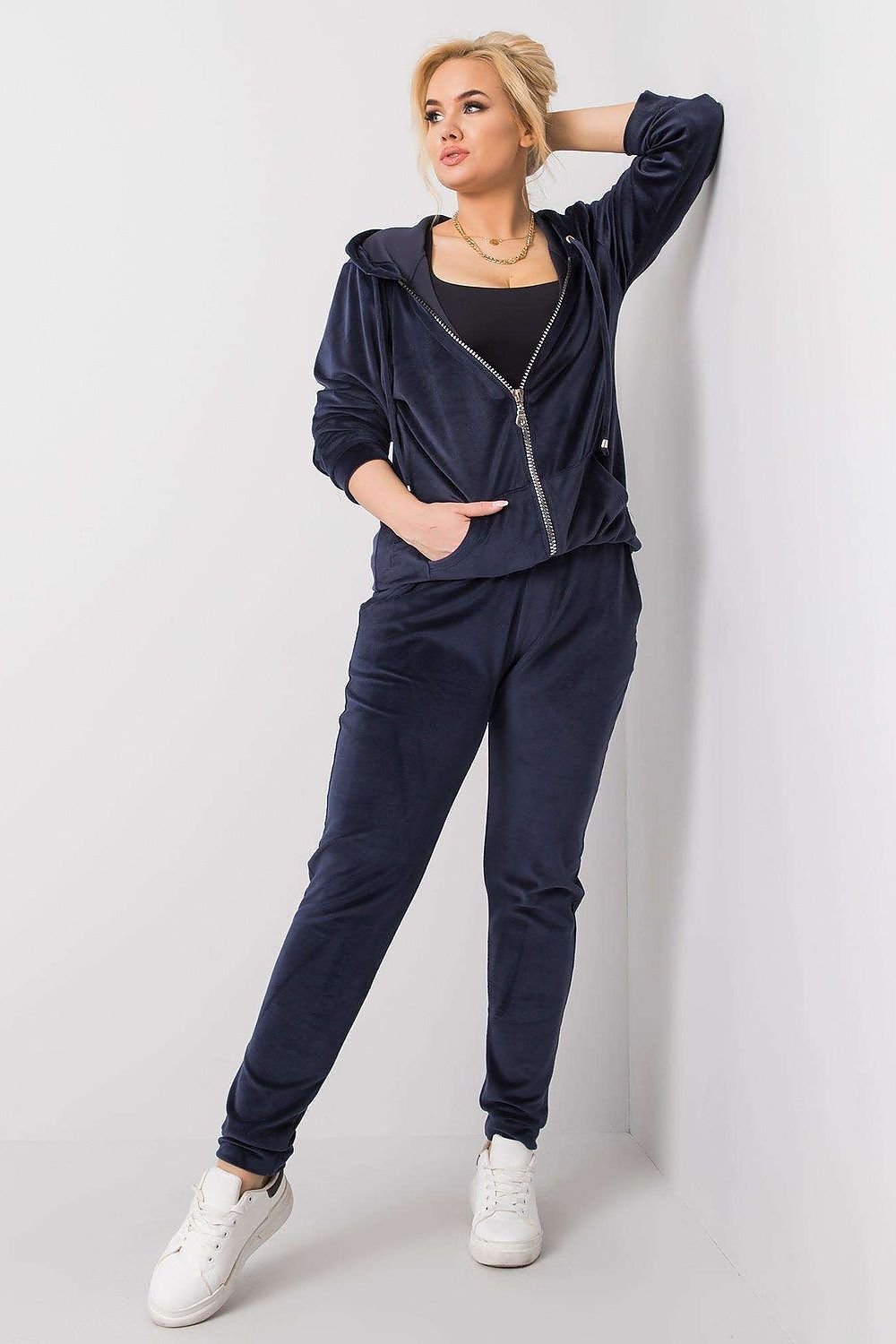 Plus size set model 171048